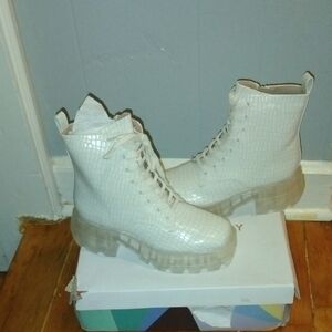 Katy Perry Stylish White Croc-Embossed Women's Boots